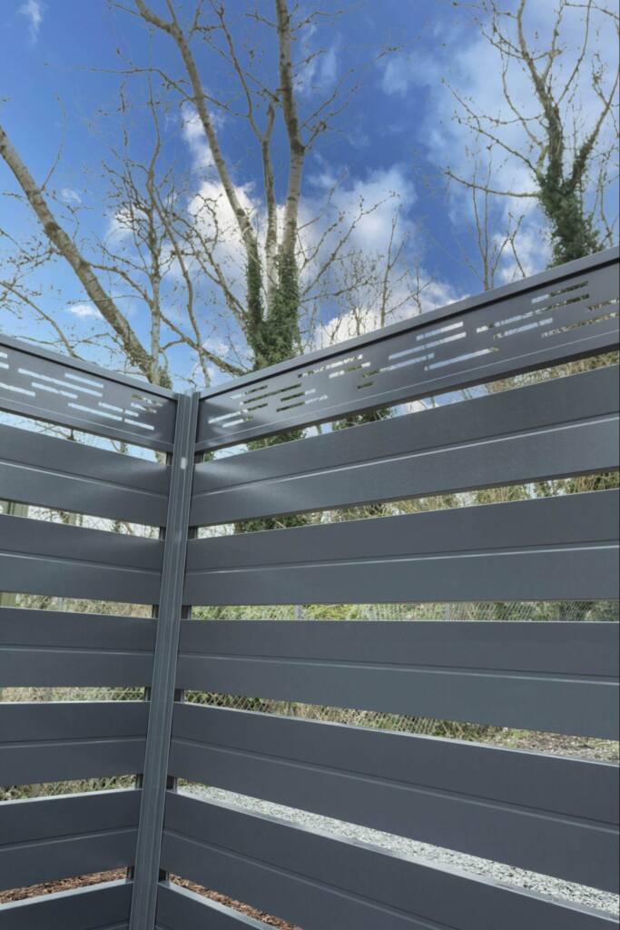 How to Choose the Perfect Garden Fence Screening for Your Property 1 garden fence screening