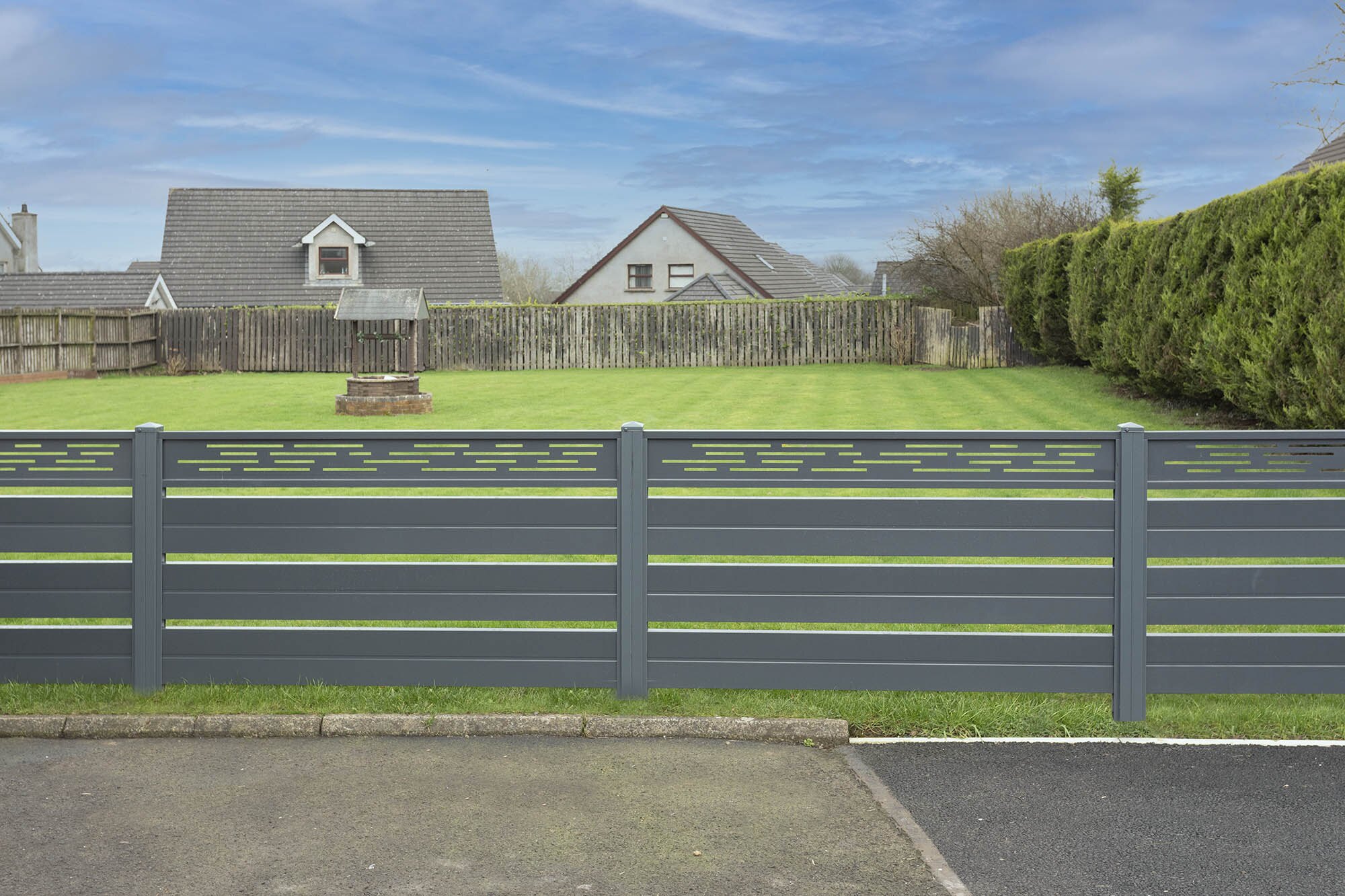 Privacy Screen Benefits: 7 Reasons Steel Screening Outperforms Traditional Options 1 privacy screen benefits